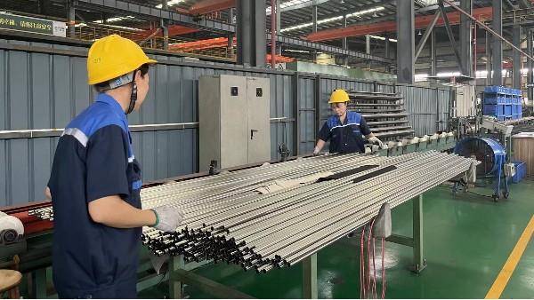 新能源電池行業(yè)不銹鋼管選擇！